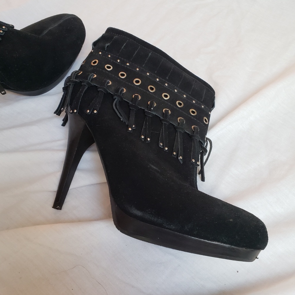 Shoe